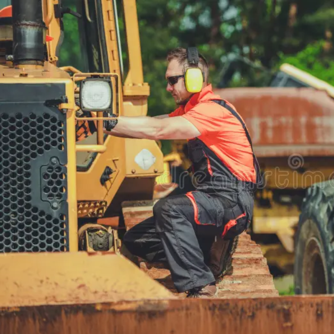 Earthmoving Equipment Maintenance & Repair